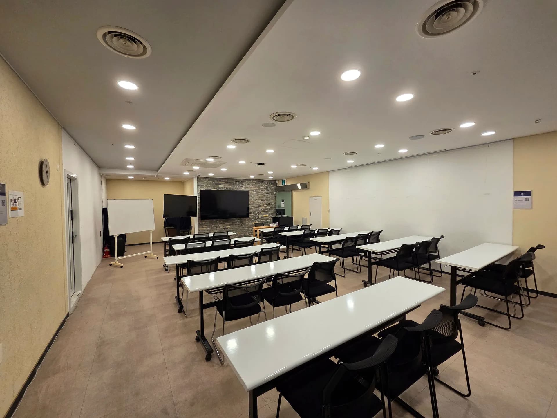 B1F 스튜디오